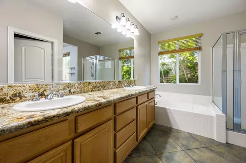 Bath - 80510 Denton Dr, Indio, CA 92203 photo 3 of 6