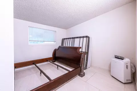 Bedroom - 2338 Sand Ere Ave, Thermal, CA 92274 photo 1 of 3
