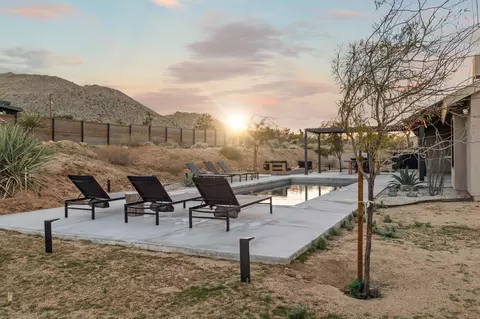 Exterior - 60633 Pueblo Trl, Joshua Tree, CA 92252 photo 6 of 17