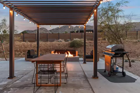 Exterior - 60633 Pueblo Trl, Joshua Tree, CA 92252 photo 2 of 17