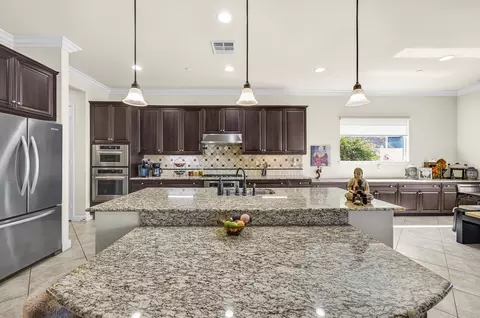 Kitchen - 81569 Corte Monteleon, Indio, CA 92203 photo 4 of 6