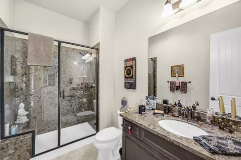 Bath - 81569 Corte Monteleon, Indio, CA 92203 photo 6 of 6