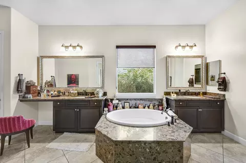 Bath - 81569 Corte Monteleon, Indio, CA 92203 photo 2 of 6