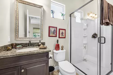 Bath - 81569 Corte Monteleon, Indio, CA 92203 photo 5 of 6