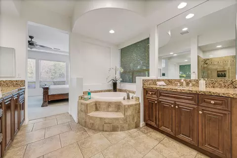 Bath - 48548 Meandering Cloud St, Indio, CA 92201 photo 3 of 5