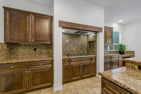 Kitchen - 48548 Meandering Cloud St, Indio, CA 92201 photo 4 of 4