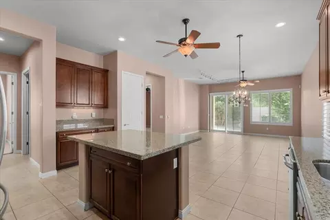 Living - 81543 Avenida De Baile, Indio, CA 92203 photo 5 of 6