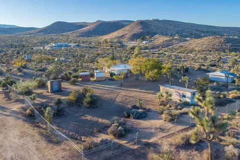 56606 Skyline Ranch Rd, Yucca Valley, CA 92284 photo 9
