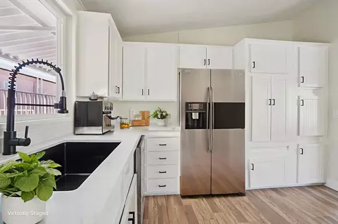 73290 San Carlos Dr, Thousand Palms, CA 92276