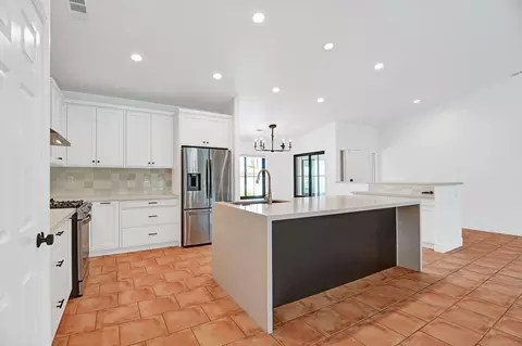 Kitchen - 48192 Panorama Ave, Indio, CA 92201 photo 1 of 3