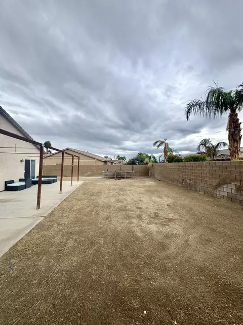 Exterior - 40567 Broadmoor Dr, Indio, CA 92203 photo 4 of 5