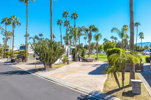 69411 Ramon Rd #1016, Cathedral City, CA 92234