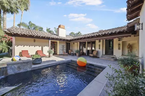 270 W Overlook Rd, Palm Springs, CA 92264