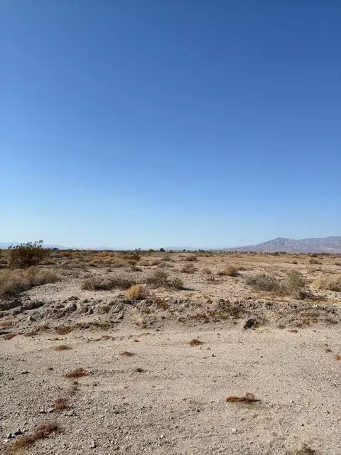 2625 Sea Manor Ave, Thermal, CA 92274