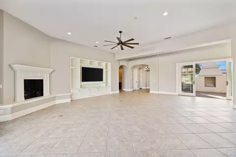 Living - 49128 Montpelier Dr, Indio, CA 92201 photo 4 of 8