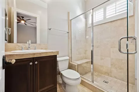 Bath - 49128 Montpelier Dr, Indio, CA 92201 photo 3 of 5