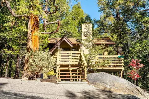 53274 Forest Lake Dr, Idyllwild, CA 92549
