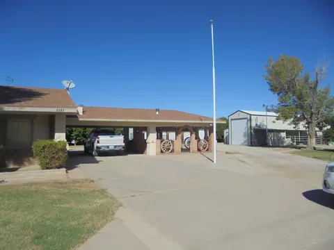 Exterior - 2265 E Chanslor Way, Blythe, CA 92225 photo 4 of 18