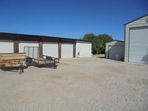 Exterior - 2265 E Chanslor Way, Blythe, CA 92225 photo 16 of 18
