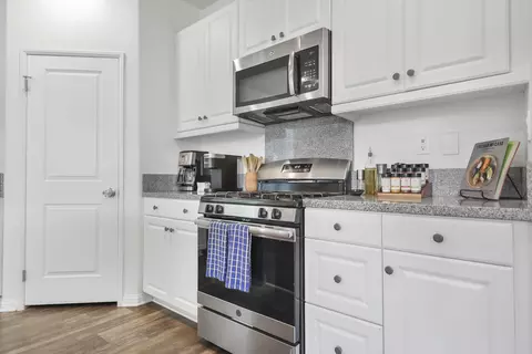 Kitchen - 82801 Wheatley Ct, Indio, CA 92201 photo 4 of 4