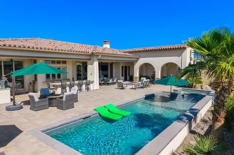 54805 Northern Dancer Dr, La Quinta, CA 92253