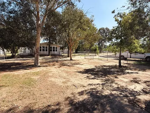 Exterior - 28495 Roan Ranch Rd, Menifee, CA 92585 photo 12 of 17