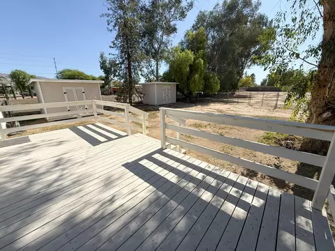 Exterior - 28495 Roan Ranch Rd, Menifee, CA 92585 photo 3 of 17