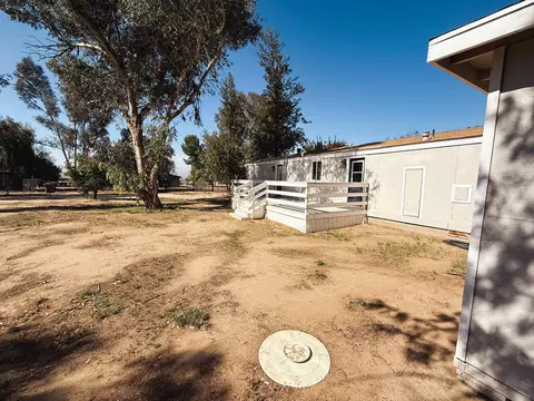 Exterior - 28495 Roan Ranch Rd, Menifee, CA 92585 photo 16 of 17