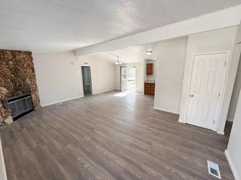 Living - 28495 Roan Ranch Rd, Menifee, CA 92585 photo 1 of 3