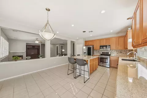 Kitchen - 49451 Biery St, Indio, CA 92201 photo 2 of 4
