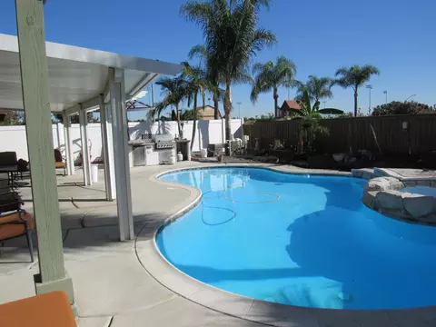 7420 Valley Meadow Ave, Eastvale, CA 92880