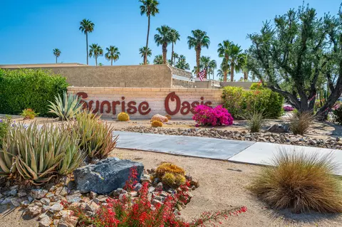 1760 Tamarisk Rd, Palm Springs, CA 92262
