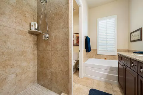 Bath - 48643 Legacy Dr, La Quinta, CA 92253 photo 6 of 6