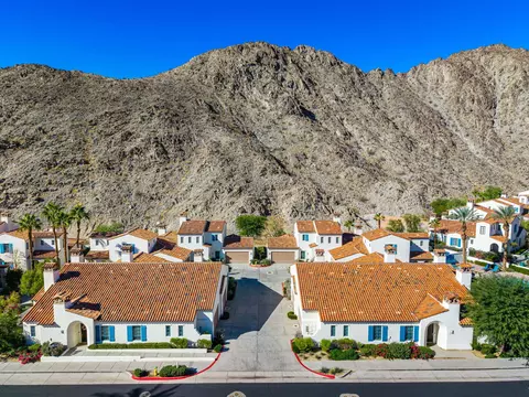 View/Area - 48643 Legacy Dr, La Quinta, CA 92253 photo 2 of 12