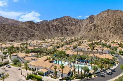 View/Area - 48643 Legacy Dr, La Quinta, CA 92253 photo 7 of 12