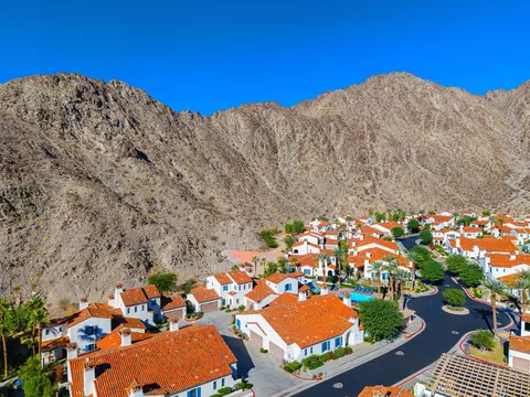 View/Area - 48643 Legacy Dr, La Quinta, CA 92253 photo 3 of 12