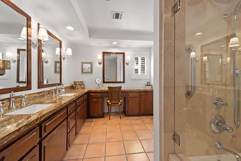 Bath - 8395 Emerson Ave, Yucca Valley, CA 92284 photo 2 of 3