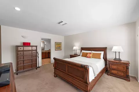 Bedroom - 8395 Emerson Ave, Yucca Valley, CA 92284 photo 3 of 3