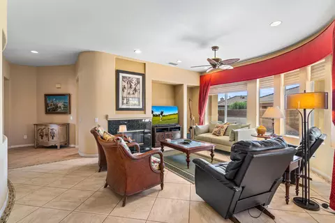 Living - 80607 Prestwick Pl, Indio, CA 92201 photo 2 of 6