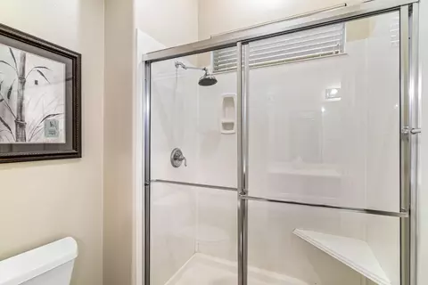 Bath - 80607 Prestwick Pl, Indio, CA 92201 photo 7 of 8