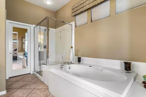 Bath - 80607 Prestwick Pl, Indio, CA 92201 photo 3 of 8