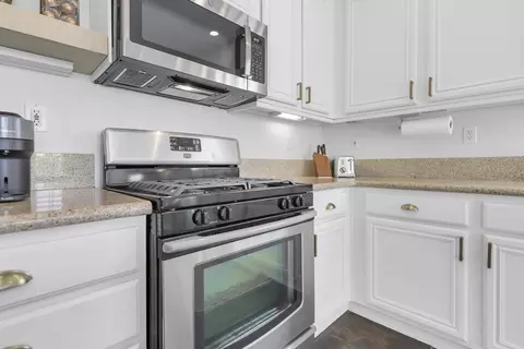 Kitchen - 82515 Grant Dr, Indio, CA 92201 photo 3 of 3