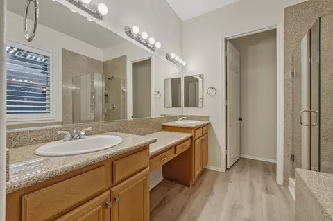 Bath - 49465 Lewis Rd, Indio, CA 92201 photo 2 of 4