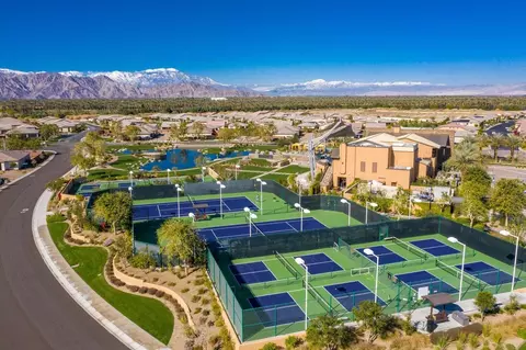 View/Area - 82425 W Mccarroll Dr, Indio, CA 92201 photo 4 of 7