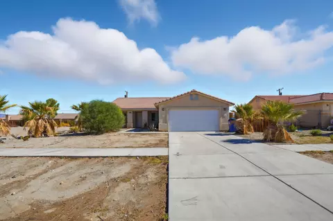2786 Stardust Ave, Thermal, CA 92274