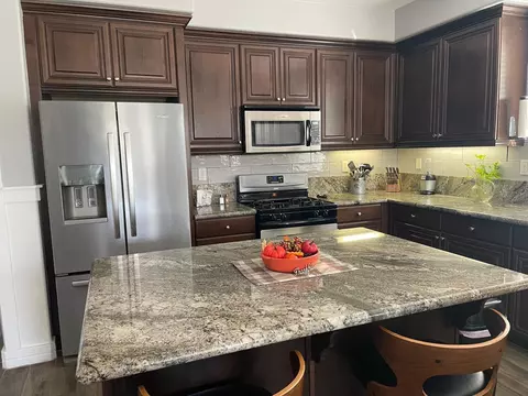 Kitchen - 79879 Coatbridge Ct, Indio, CA 92203 photo 2 of 2