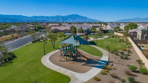 View/Area - 79879 Coatbridge Ct, Indio, CA 92203 photo 2 of 2