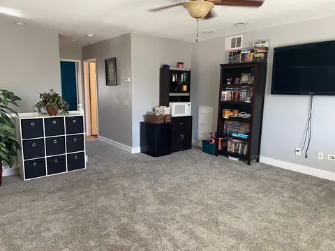 Living - 79879 Coatbridge Ct, Indio, CA 92203 photo 2 of 3