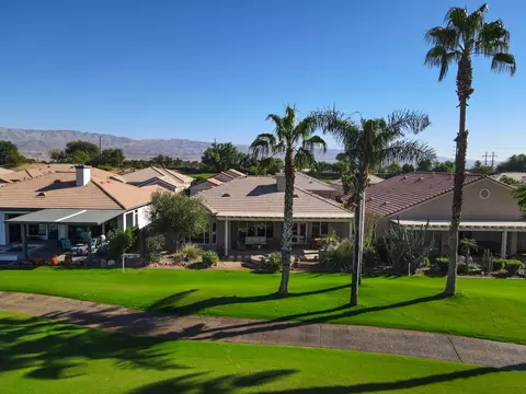 View/Area - 44327 Royal Lytham Dr, Indio, CA 92201 photo 5 of 9