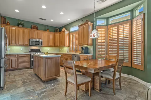 Kitchen - 44327 Royal Lytham Dr, Indio, CA 92201 photo 2 of 6